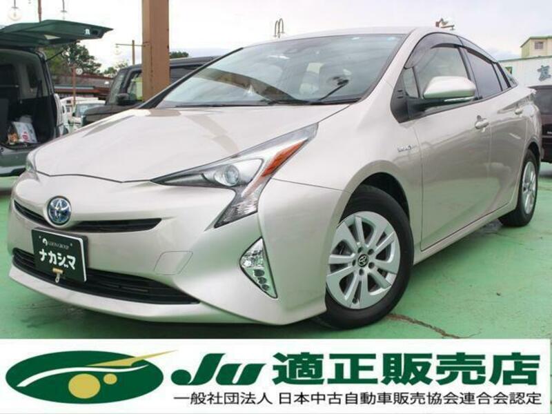 TOYOTA　PRIUS