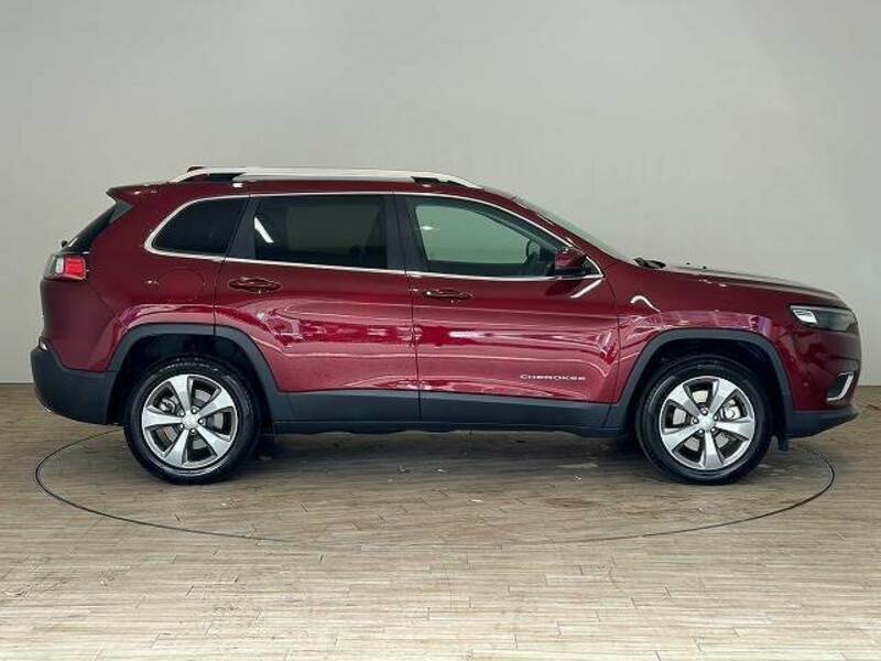 JEEP CHEROKEE-13