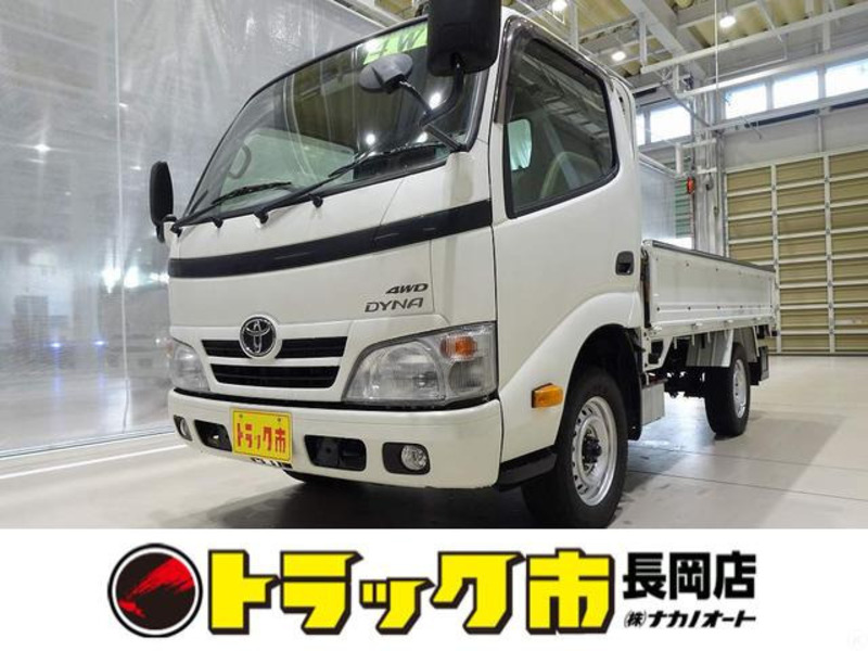 TOYOTA DYNA