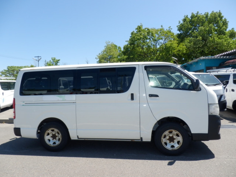 HIACE VAN-14