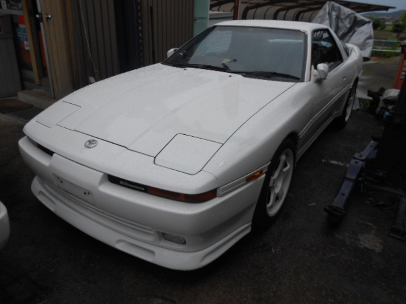 TOYOTA　SUPRA