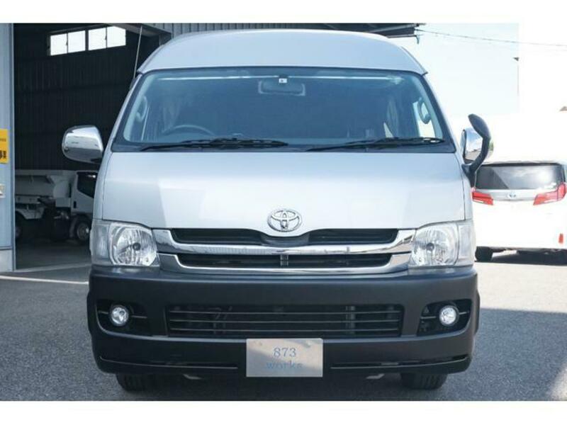 HIACE VAN-1