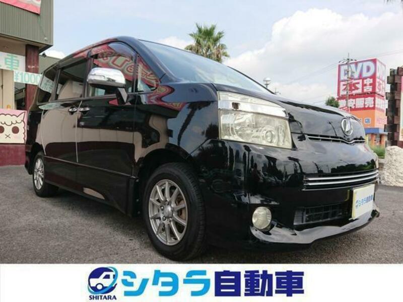 TOYOTA　VOXY