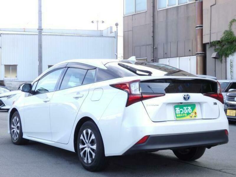 PRIUS-10