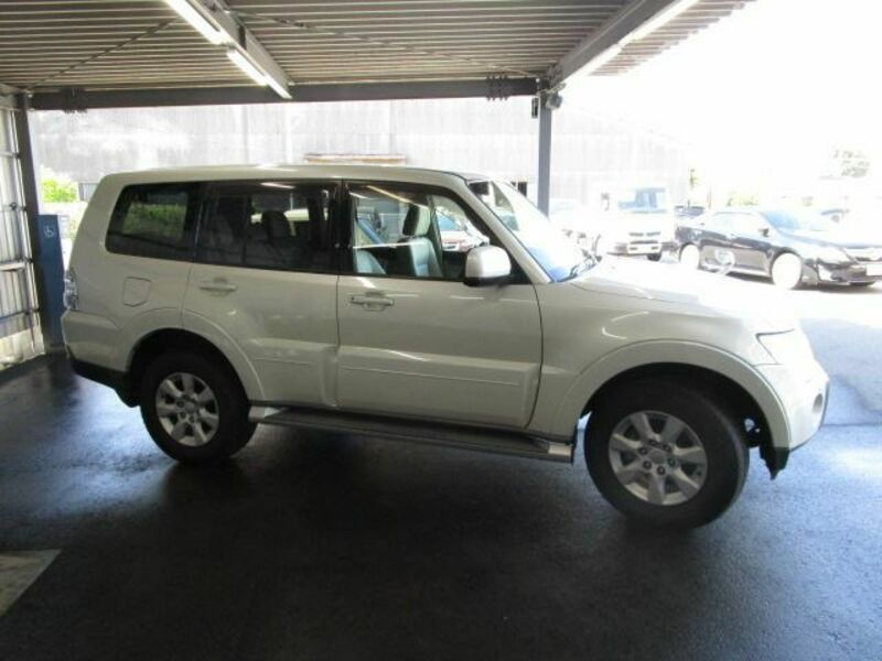 PAJERO-3