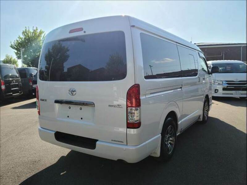 HIACE VAN-14