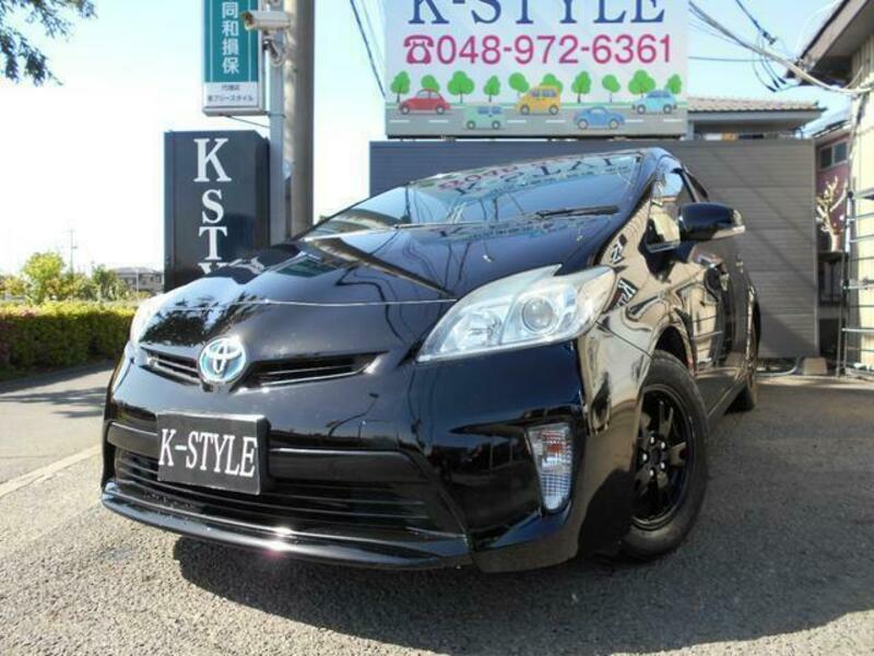 TOYOTA　PRIUS