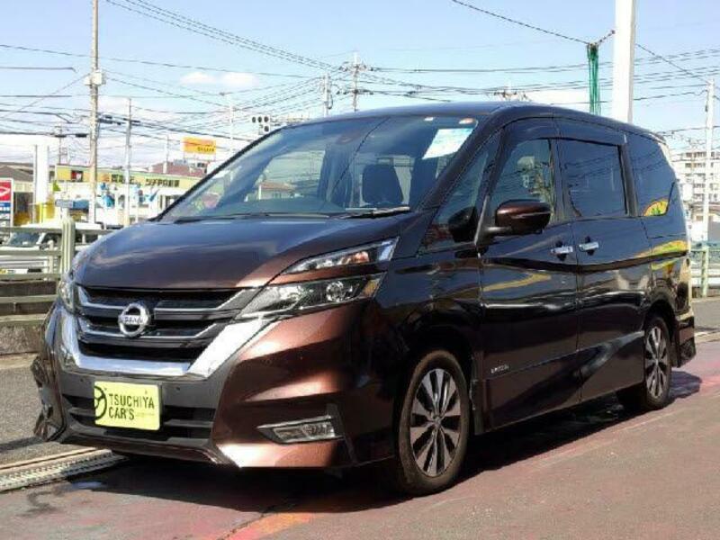 NISSAN　SERENA