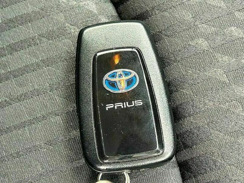 PRIUS-4