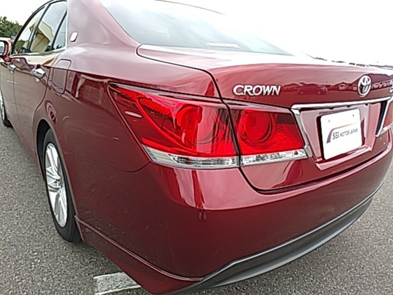CROWN