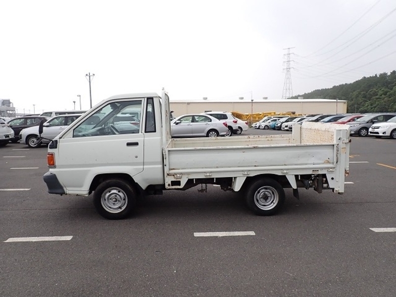 TOWNACE TRUCK