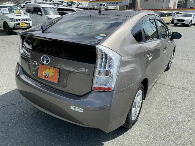 PRIUS-2