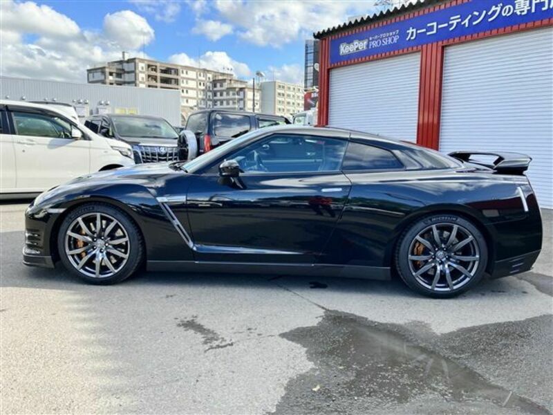 GT-R-3