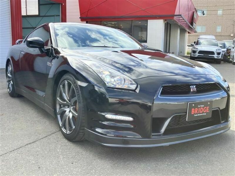 GT-R-8