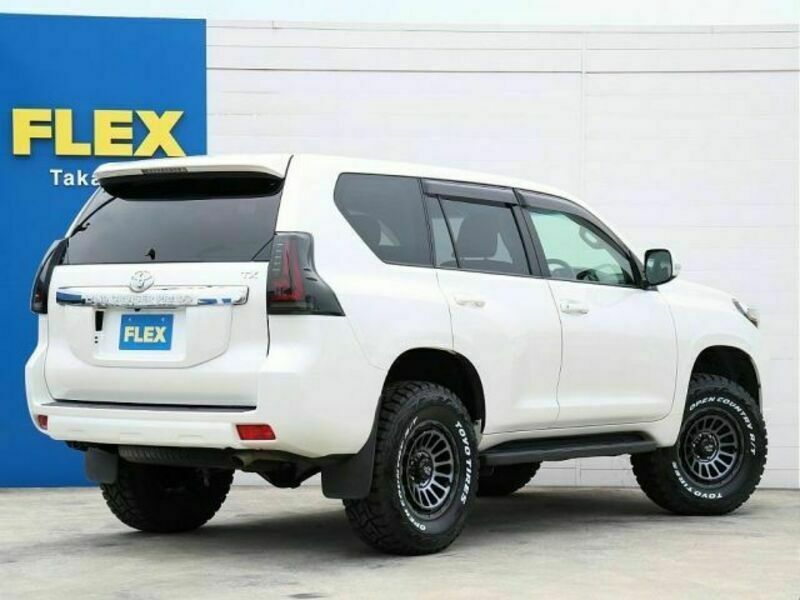 LAND CRUISER PRADO-2