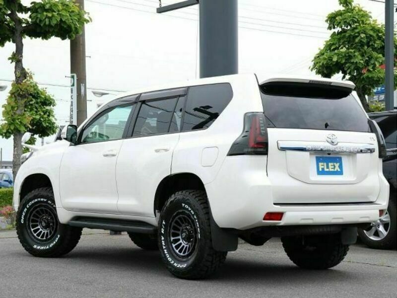 LAND CRUISER PRADO-19