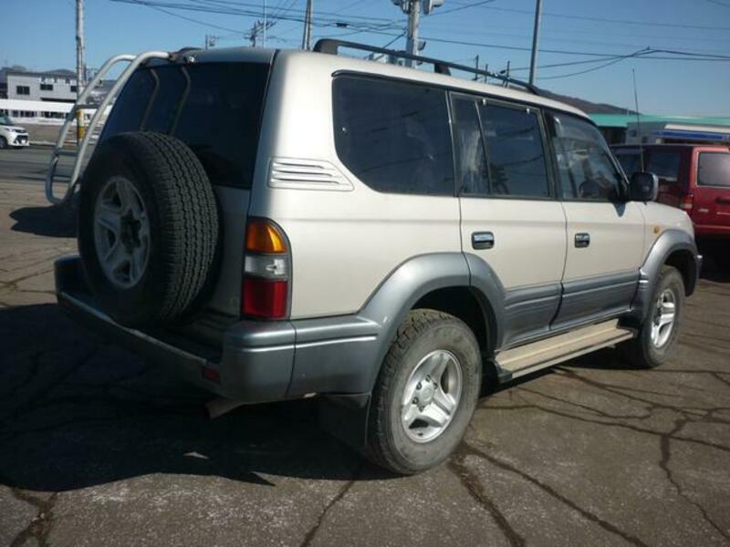 LAND CRUISER PRADO-2