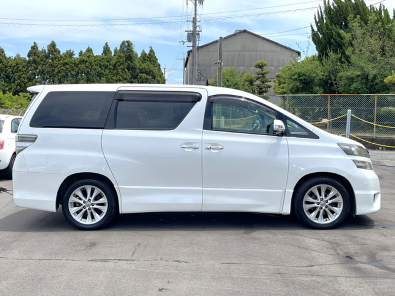 VELLFIRE-15