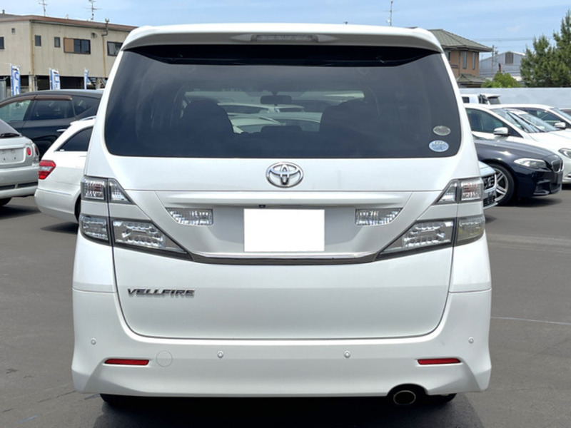 VELLFIRE-12