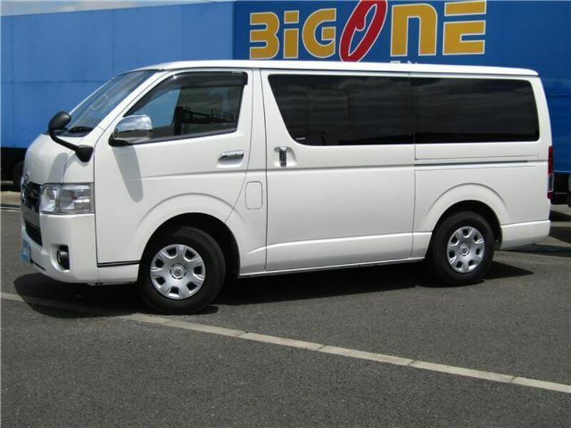 HIACE VAN-1