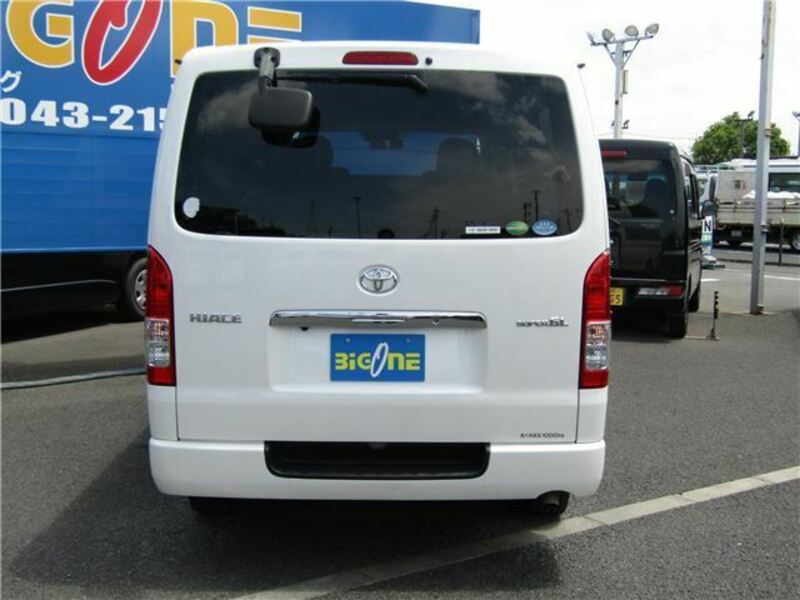 HIACE VAN-40