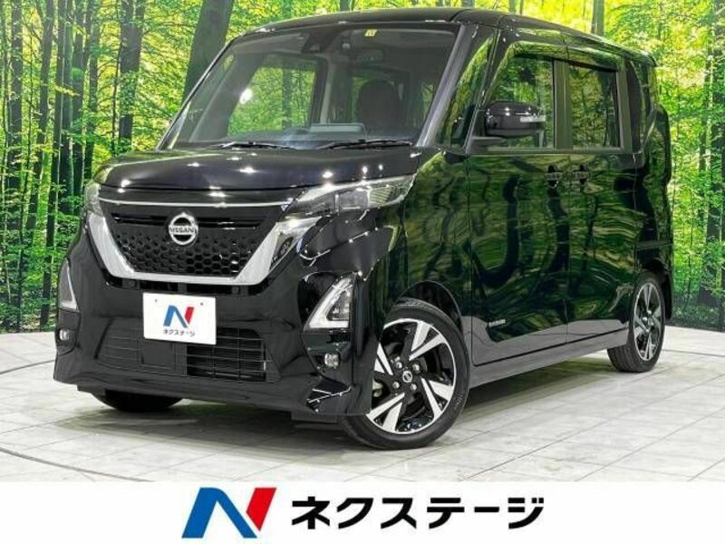 NISSAN　ROOX