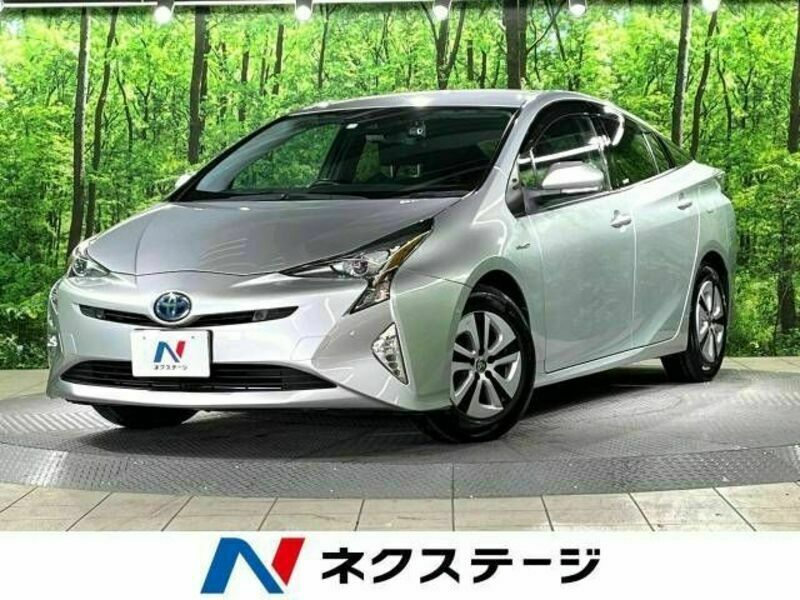 TOYOTA　PRIUS