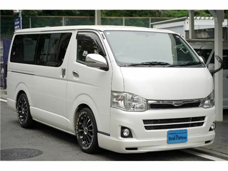 HIACE VAN-8