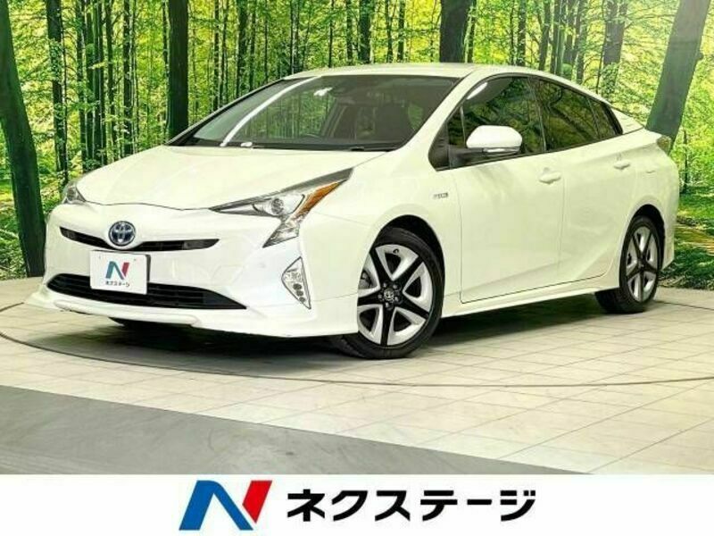 TOYOTA　PRIUS