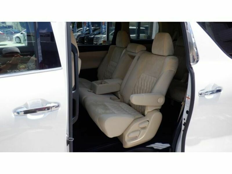 ALPHARD-12