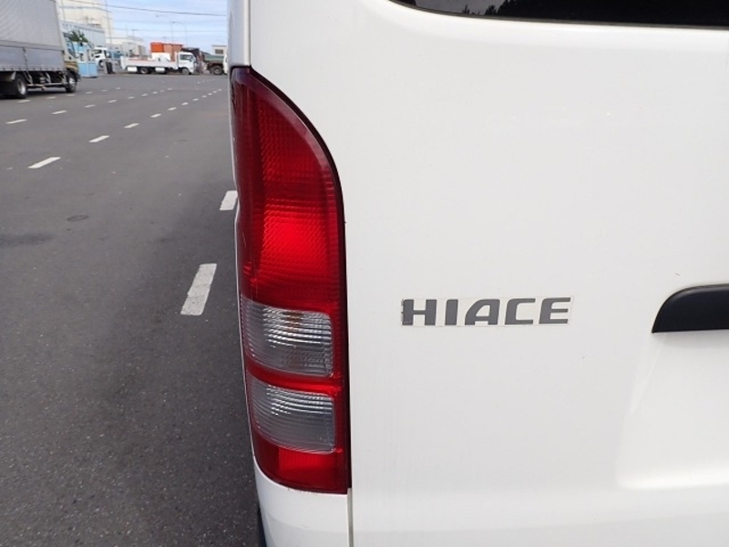 HIACE VAN-26