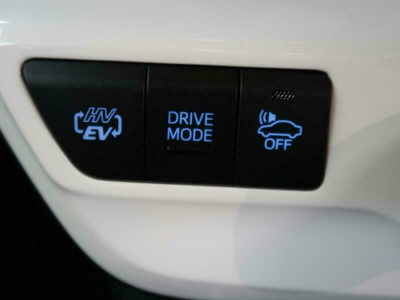 PRIUS PHV