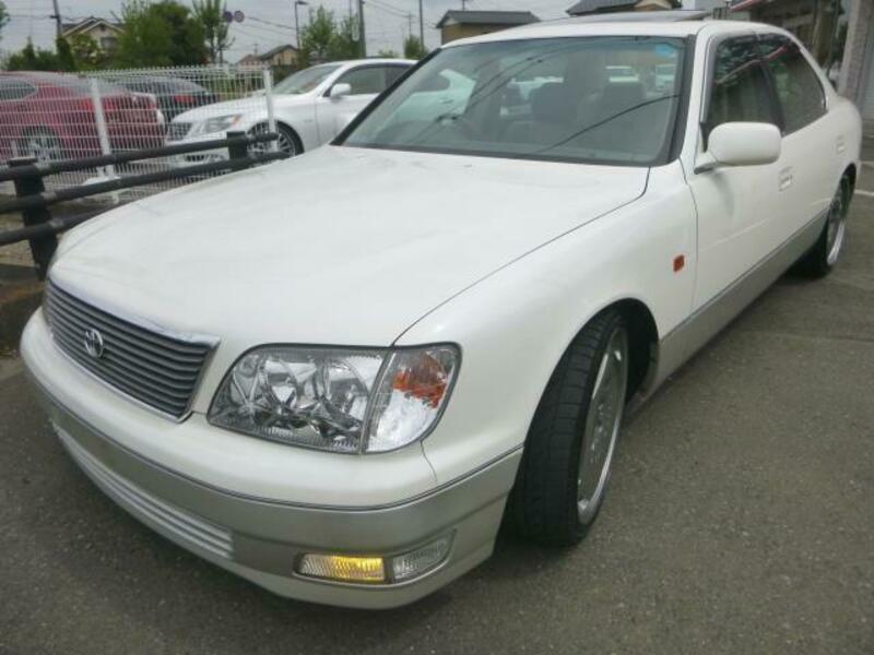Toyota celsior ucf21