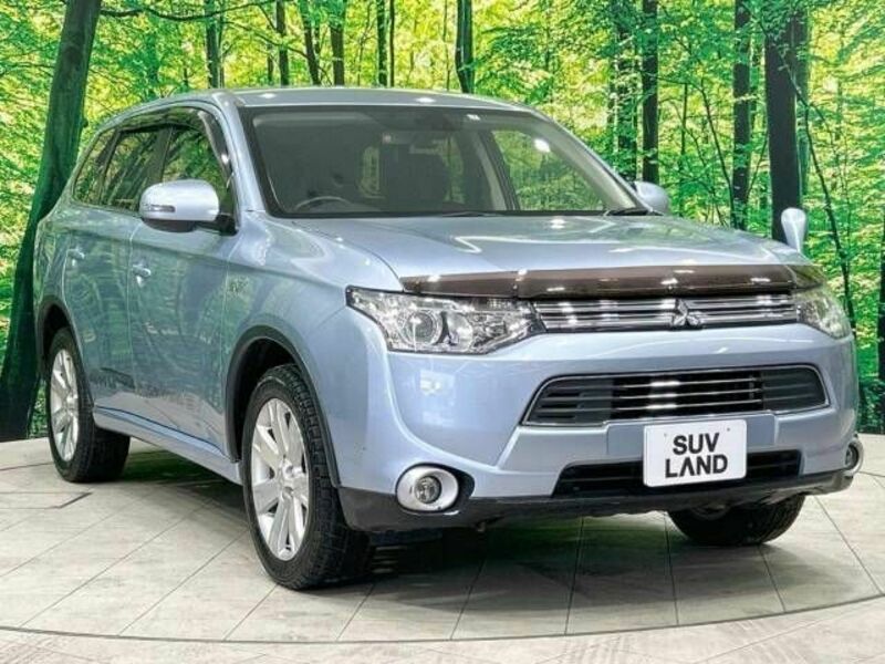 OUTLANDER PHEV-16