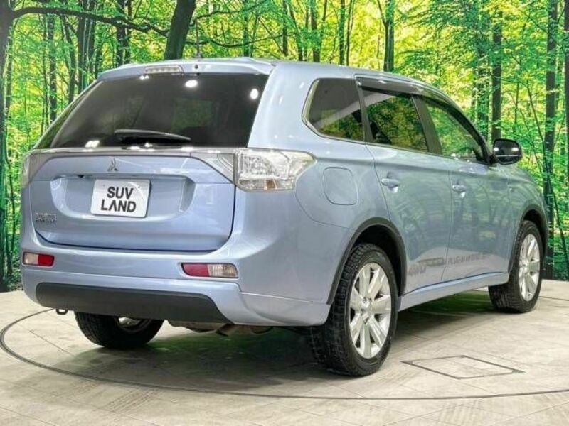 OUTLANDER PHEV-17