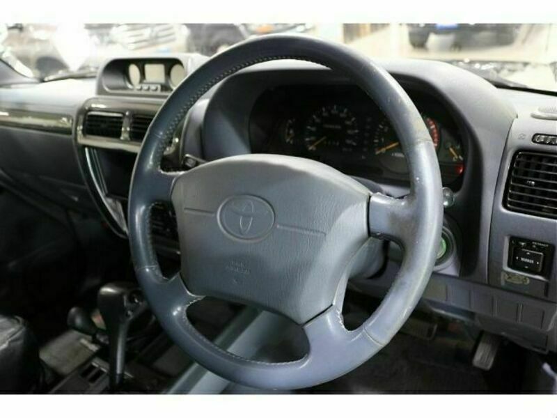 LAND CRUISER PRADO-12