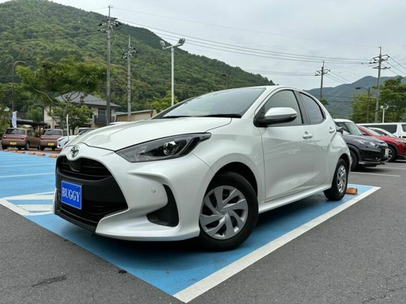 TOYOTA　YARIS