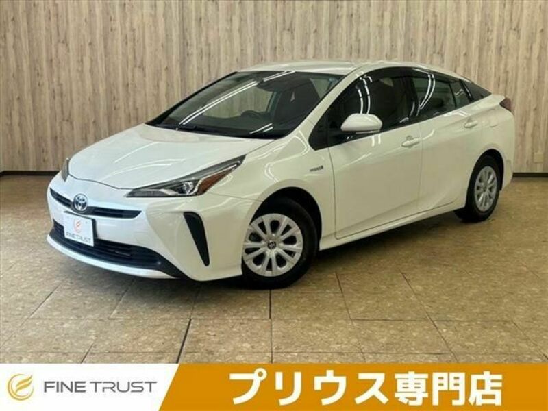 TOYOTA　PRIUS