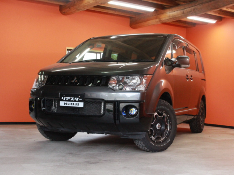 MITSUBISHI　DELICA D5