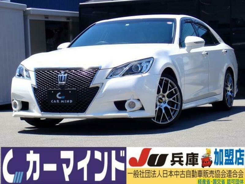 TOYOTA　CROWN