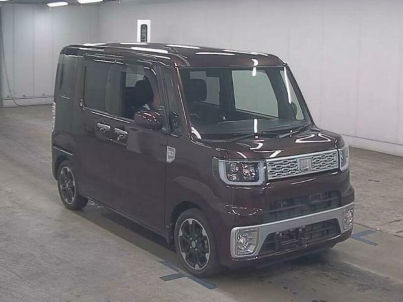 DAIHATSU　WAKE