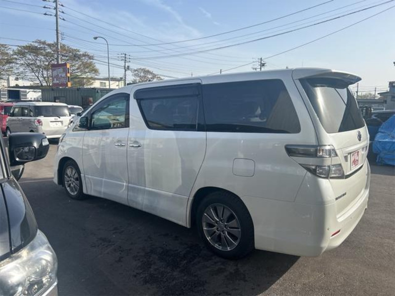 VELLFIRE-7