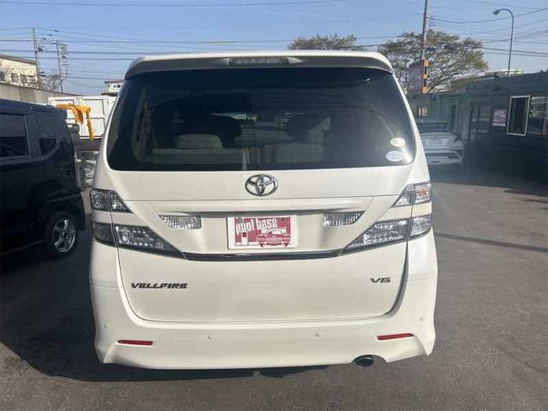 VELLFIRE-3