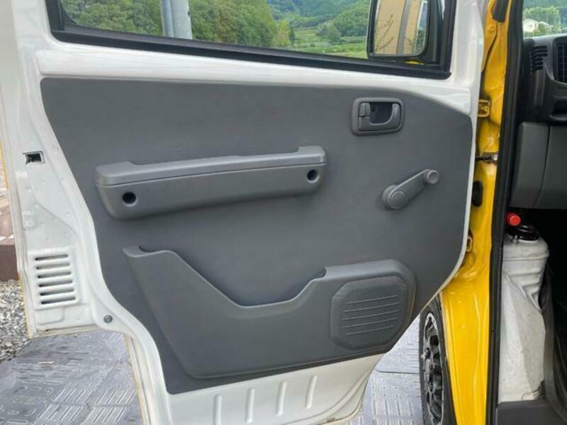 MINICAB VAN