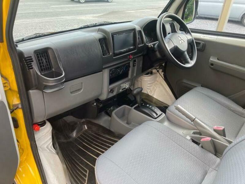 MINICAB VAN