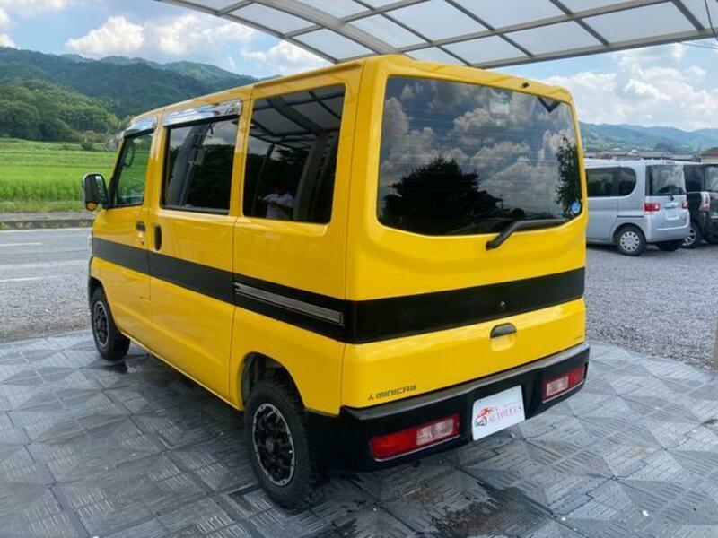 MINICAB VAN
