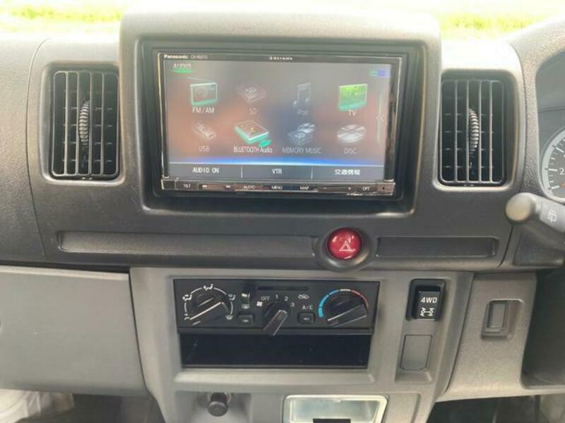 MINICAB VAN