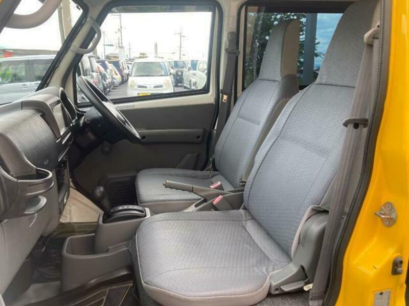 MINICAB VAN