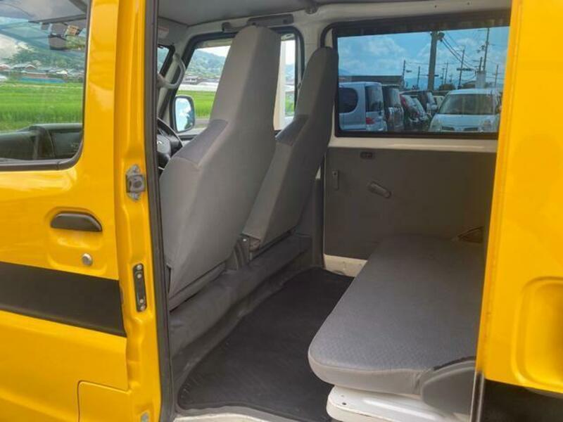 MINICAB VAN