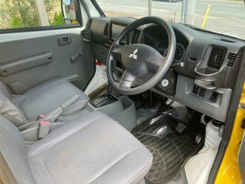 MINICAB VAN